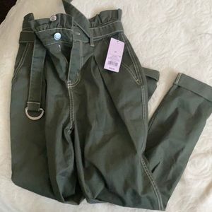 olive green scrunch top pants